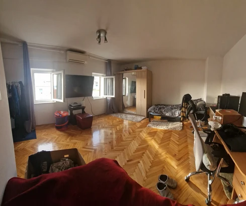 Kaštel Sućurac, таунхаус 132 м² в центре города, 50 м от моря