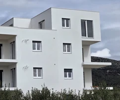 Seget D., attico 59 m2 + terrazza 47 m2, edificio nuovo, vista mare, disponibile a breve