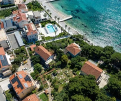 Orebić, penisola di Pelješac, posizione premium sul mare, case familiari