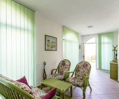 Apartmánový dům s výhledem na moře na prodej v Chorvatsku