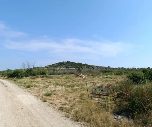 Vodice - agricultural land