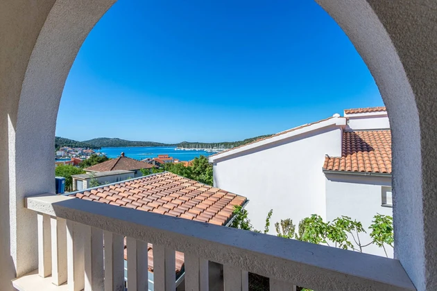 Spacious house with apartments for sale in Rogoznica in Croatia