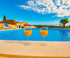 Tengerre néző, medencés ház eladó Horvátországban