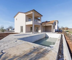 Istria, Žminj, dom z basenem i widokiem na winnicę w prywatnym kompleksie, nowa zabudowa