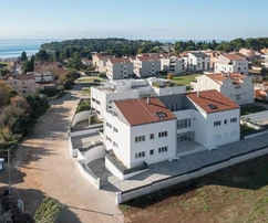 Apartamento en venta en Rovinj distribuido en dos niveles en Croacia