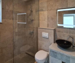 Villa mit Pool und Meerblick in Raša zu verkaufen in Kroatien