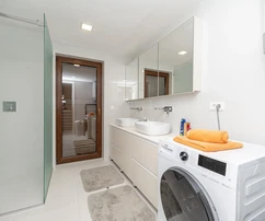 Dwupoziomowe mieszkanie z widokiem na morze na sprzedaż w Zadarze w Chorwacji