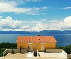 Immeuble d'appartements avec piscine et vue sur la mer, Istrie, Labin