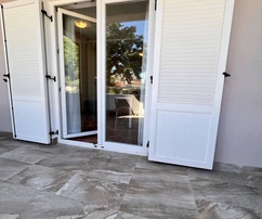 Detached apartment building for sale in Medulin in Croatia