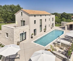 Istria, Poreč: Luxusná vila s bazénom a výhľadom