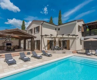 Svetvinčenat, Istria: Resort di sei ville con piscine in vendita