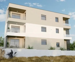 Šibenik - appartamento con due camere da letto e giardino
