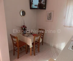 Trogir, Saldun, casa independiente 485m² con piscina de 32m², vista al mar