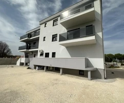 Spacious apartment for sale in Medulin with terraces in Croatia