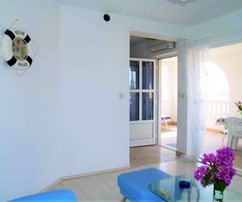 Apartementhaus in Rogoznica mit Meerblick und erstklassiger Ausstattung