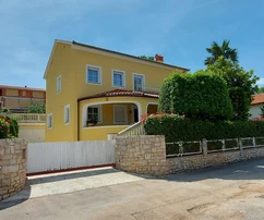 Villa di lusso in vendita a Medolino a pochi passi dalla spiaggia in Croazia