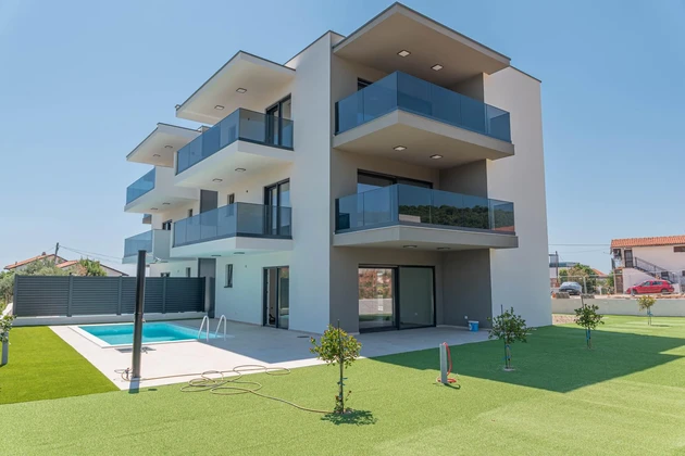 Tribunj, edificio nuevo, apartamento en el segundo piso, 83,34 m²