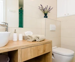 Családi ház eladó mindössze 50 méterre a tengertől Dubrovačko Primorjéban Horvátországban