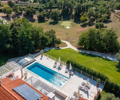 Istria, Svetvinčenat: Elegante villa con piscina e spa
