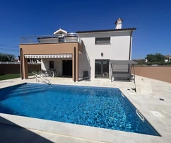 Istria, Juršići – Umeblowany dom z ogrodem i widokiem | Wyjątkowa okazja