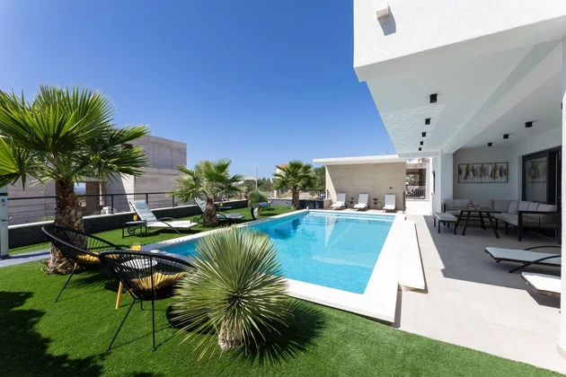 Primošten, gyönyörű medencés villa tengeri panorámával, 311,56 m²