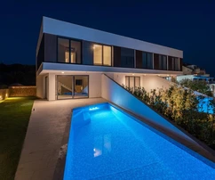 Luxuriöse Wohnung mit Pool auf der Insel Pag zu verkaufen in Kroatien