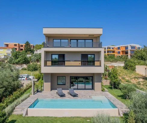 Moderne Villa mit Pool in Medulin zu verkaufen in Kroatien