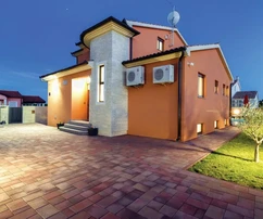 Krásná moderní vila s bazénem, Istrie, Pula