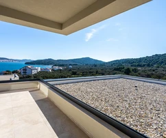 Villa in vendita con piscina e vista mare in Croazia