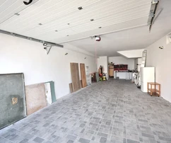 Šibenik, Casa con garage vicino alla spiaggia di Banj