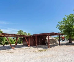 Krk, Dobrinj, rustykalna willa z podgrzewanym basenem o powierzchni 60 m², jacuzzi, sauną i siłownią