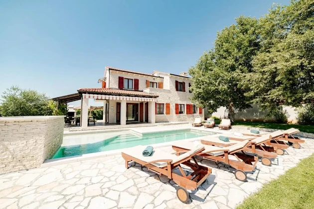 Istrien, Višnjan: Charmantes rustikales haus mit pool