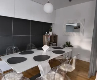 Split, Marjan, appartamento di tre locali con giardino di 189 m2 e tre posti auto
