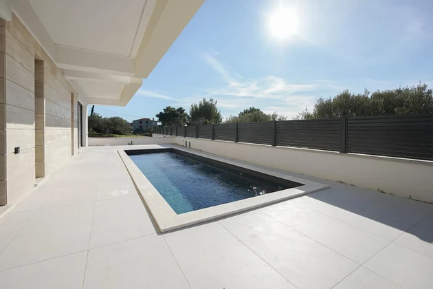 Wohnung mit Brunnen und Pool in Kožino zu verkaufen in Kroatien