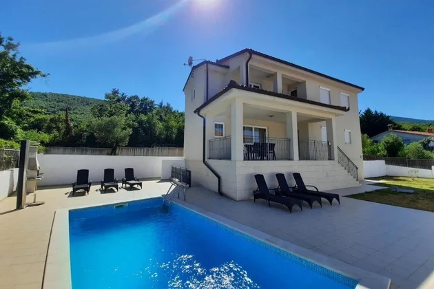 Atemberaubendes Haus am Meer mit Pool, Istrien, Labin
