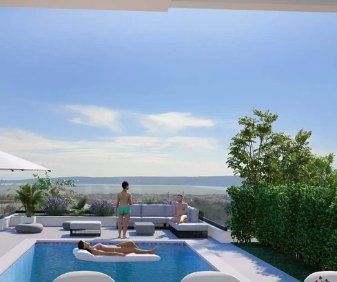 Villa à vendre avec vue panoramique sur Kaštela en Croatie