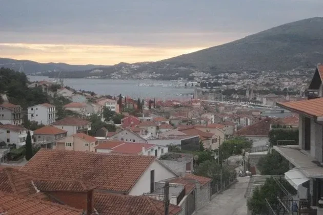 Trogir, detached house 130 m2 with a garden of 380 m2
