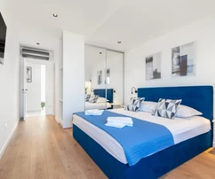 Appartement sur deux niveaux avec piscine à vendre à Makarska en Croatie