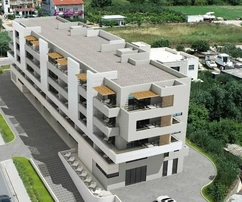 Trogir, trojizbový byt s rozlohou 91 m² na treťom poschodí s výhľadom na more