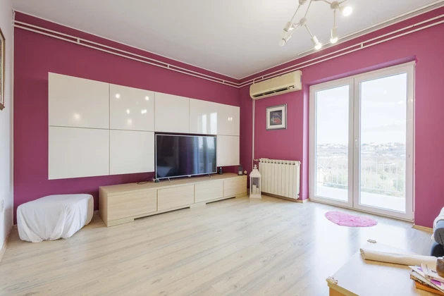 Istrien, Pula, Wohnung mit 3 Schlafzimmern, Garten, Parkplatz, 165 m²