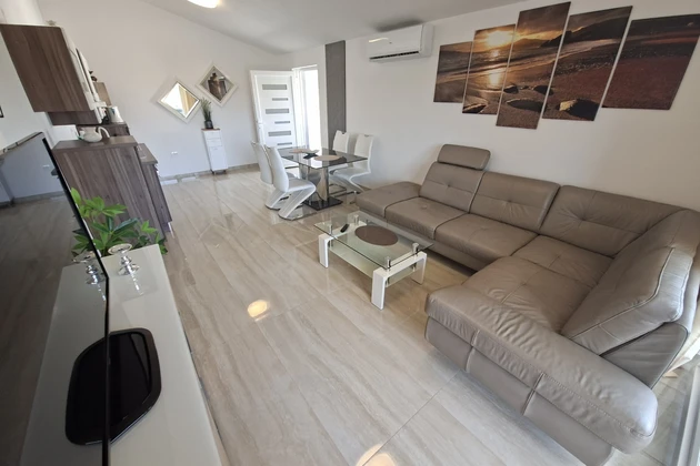 Apartamento moderno, 3 habitaciones, Vir - Nueva construcción, a 100 m del mar, 70 m²