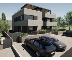 Istrie, Poreč – Moderní přízemní byt se soukromým dvorem