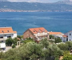 Trogir, Arbanija, maison inachevée sur 5 étages, 498 m2, vue sur la mer