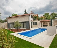 Tinjan, Istrie – Villa élégante avec vue sur la mer, piscine et vaste jardin