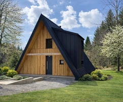 Mrkopalj, Sunger, moderna casa tipo A en el bosque con sauna