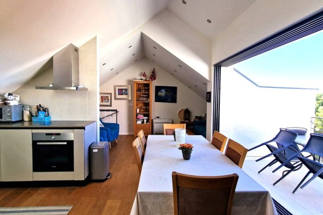Impresionante ático dúplex cerca de la playa en Brac en venta