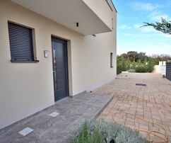 Sprzedaż luksusowej willi z basenem w Jadriji