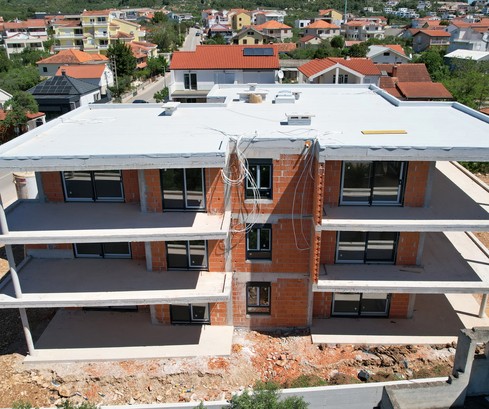 PREDANÉ - Byt na predaj v Tribunji s rozlohou 102 m² len pár krokov od mora