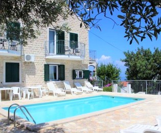 Villa auf Brač mit Pool und Meerblick, komplett ausgestattete Wohnungen