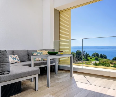 Appartement de trois chambres à vendre à Split Žnjan avec vue sur la mer en Croatie